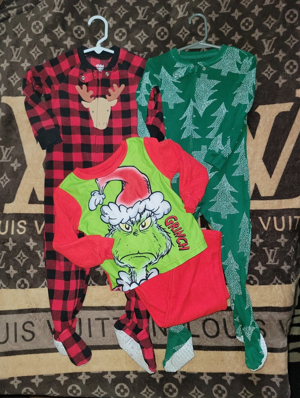 Carters Grinch Buffalo Plaid Embroidered Reindeer Footed Pajamas 3T